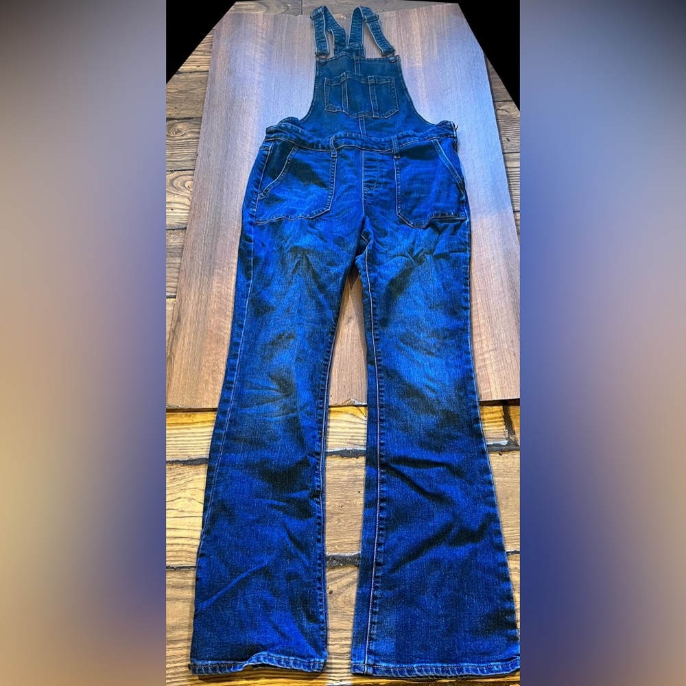 Old Navy size 8 blue jean overalls